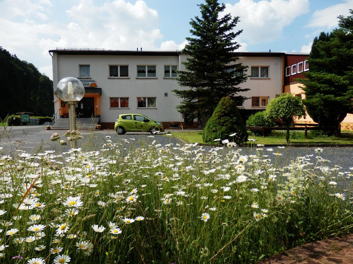 Hotel Und Gasthof "Sonneneck" Schalkau Exterior photo